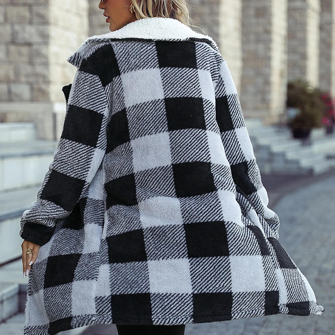 BerriesJam - Buttonless Plaid Reversible Velvet Casual Coat