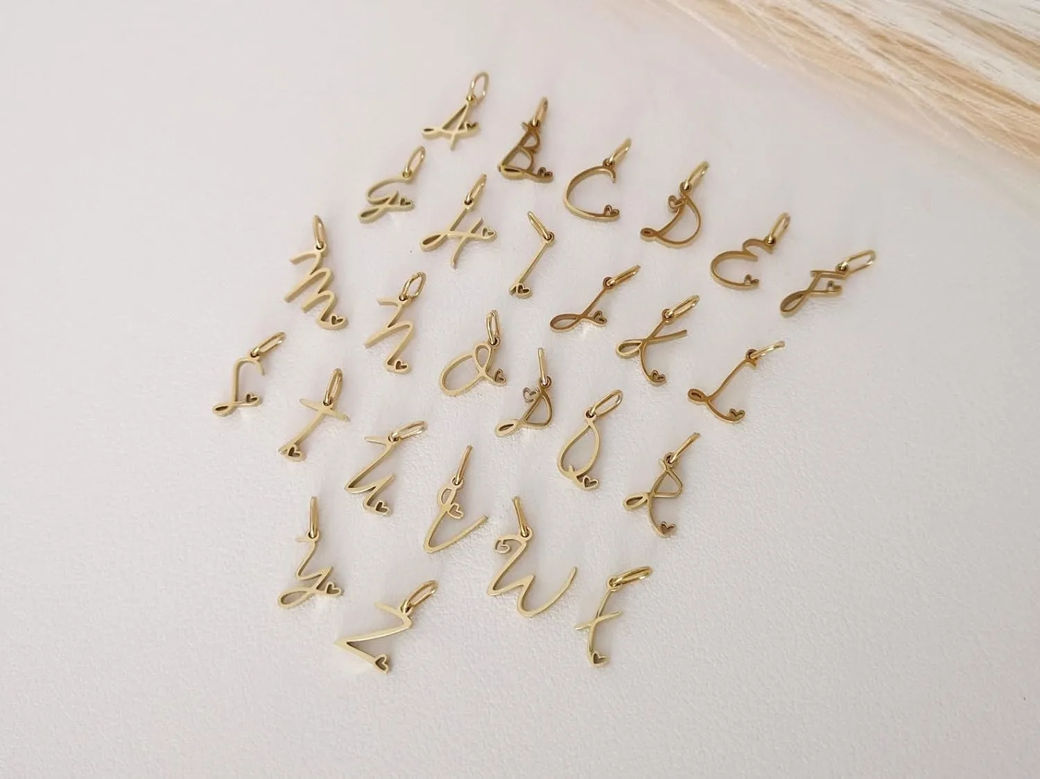 Initial Necklaces for Women, Dainty Gold Letter Pendant Necklace 14K Gold Plated Name Necklace Cute Initial Necklaces Personalized Monogram Choker Necklaces for Women Trendy Gold Jewelry Gifts