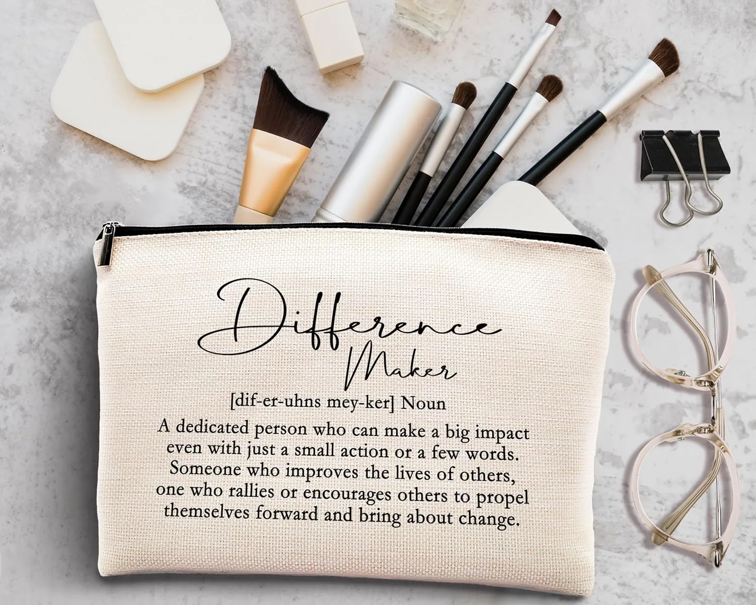 kdqua Difference Maker Definition Makeup Bag, Thank You Appreciation Retirement Gifts for Boss Coworkers Leader Teacher, Inspirational Gifts Linen Cosmetic Bag Zipper Pouch Travel Toiletry Bag