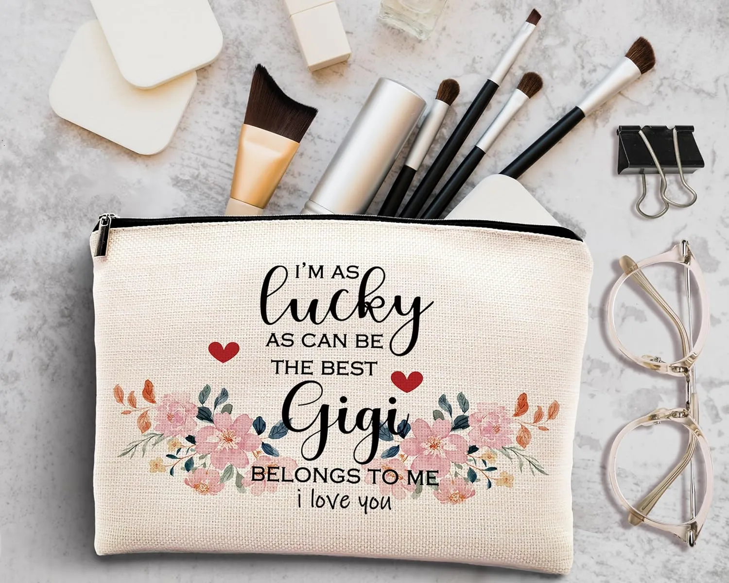 kdqua Gigi Gifts Makeup Bag, Gigi Gifts for Grandma Nana Granny, Mother's Day Gigi Gift Birthday Gift Linen Cosmetic Bag Zipper Pouch Travel Toiletry Bag, I'm as Lucky as Can Be the Best Grandma