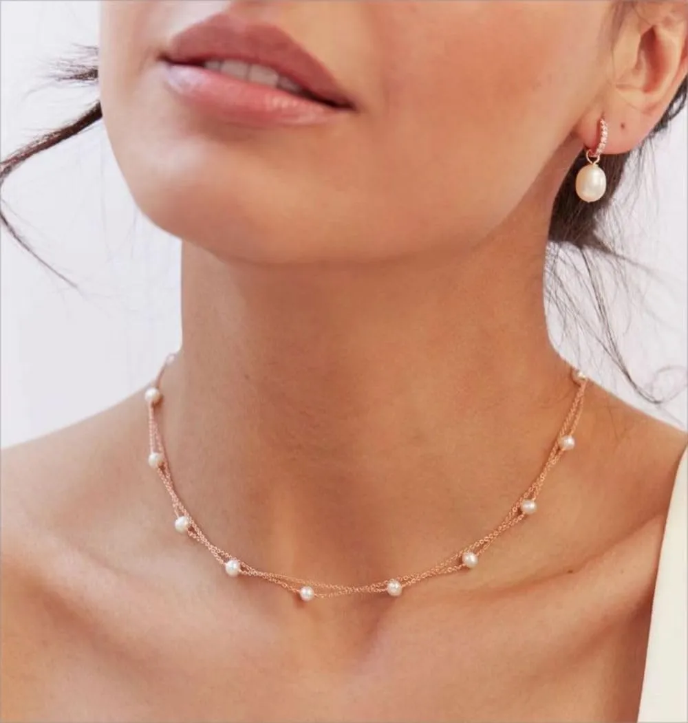 Layered Pearl Necklaces for Women 18K Gold Plated Dainty Pearl Choker Necklaces Trendy Jewelry Gifts for Women.