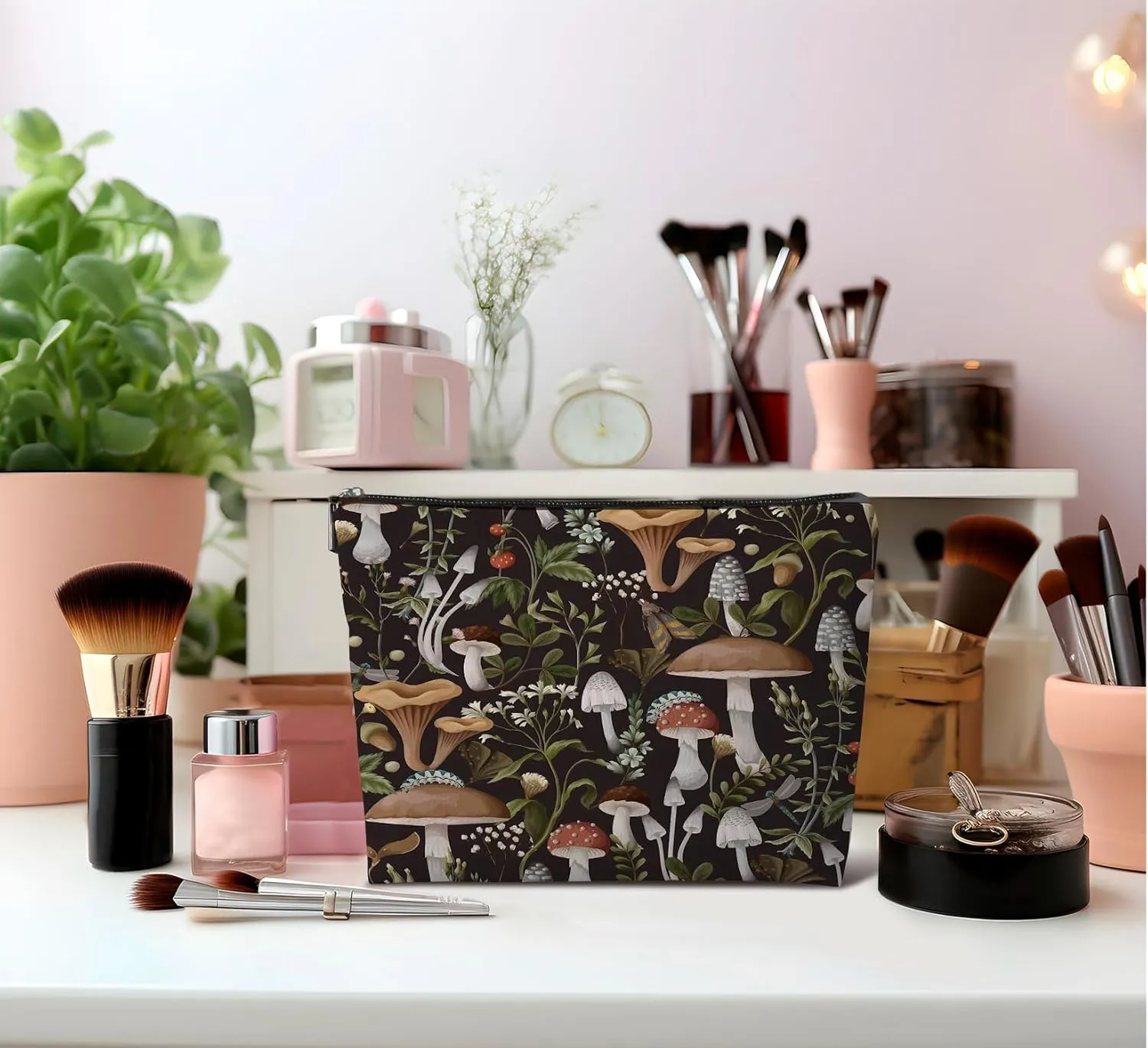 Vintage Mushroom Makeup Bag,Mushroom Gifts Leather Small Zipper Pouch for Purse,Mushroom Cosmetic Bag Zipper Pouch for Women Teens Girl,Small Makeup Bag