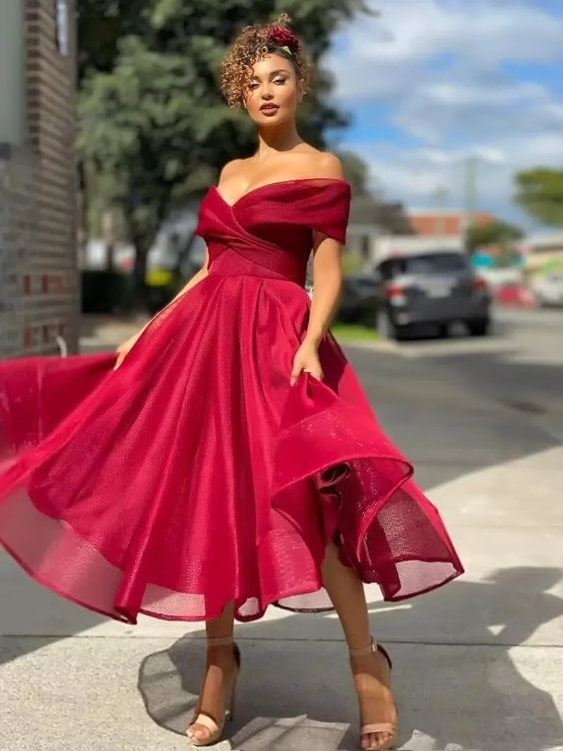 Vintage Off Shoulder A-Line Tulle Prom Dress for Women Strapless Sleeveless Formal Evening Gowns with Pockets