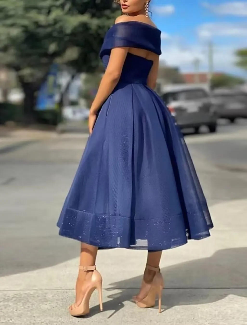 Vintage Off Shoulder A-Line Tulle Prom Dress for Women Strapless Sleeveless Formal Evening Gowns with Pockets