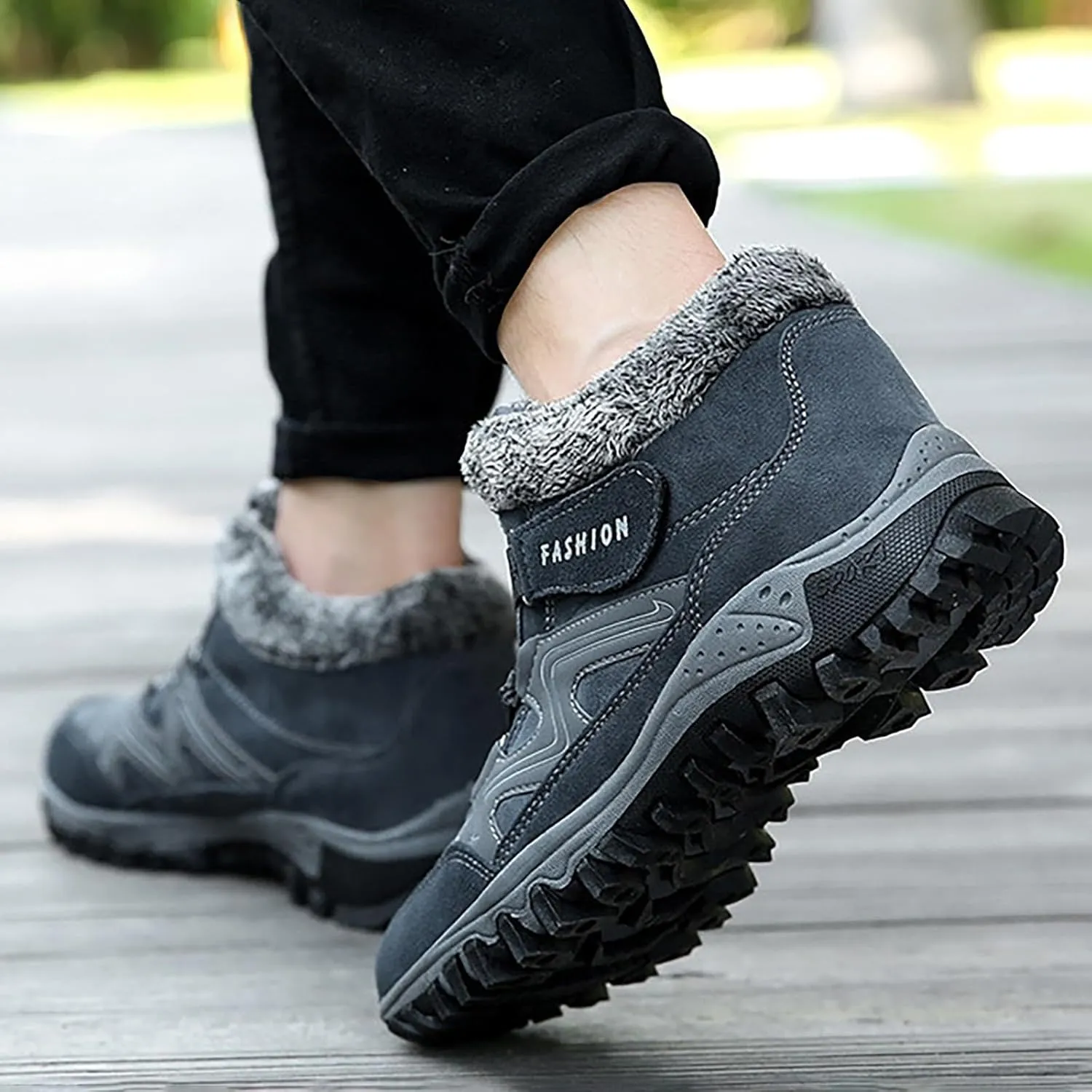 Winter Warm Thick Sole Men Snow Boots Couple Mid Top Cotton Sports Shoes Comfortable Construction Shoes