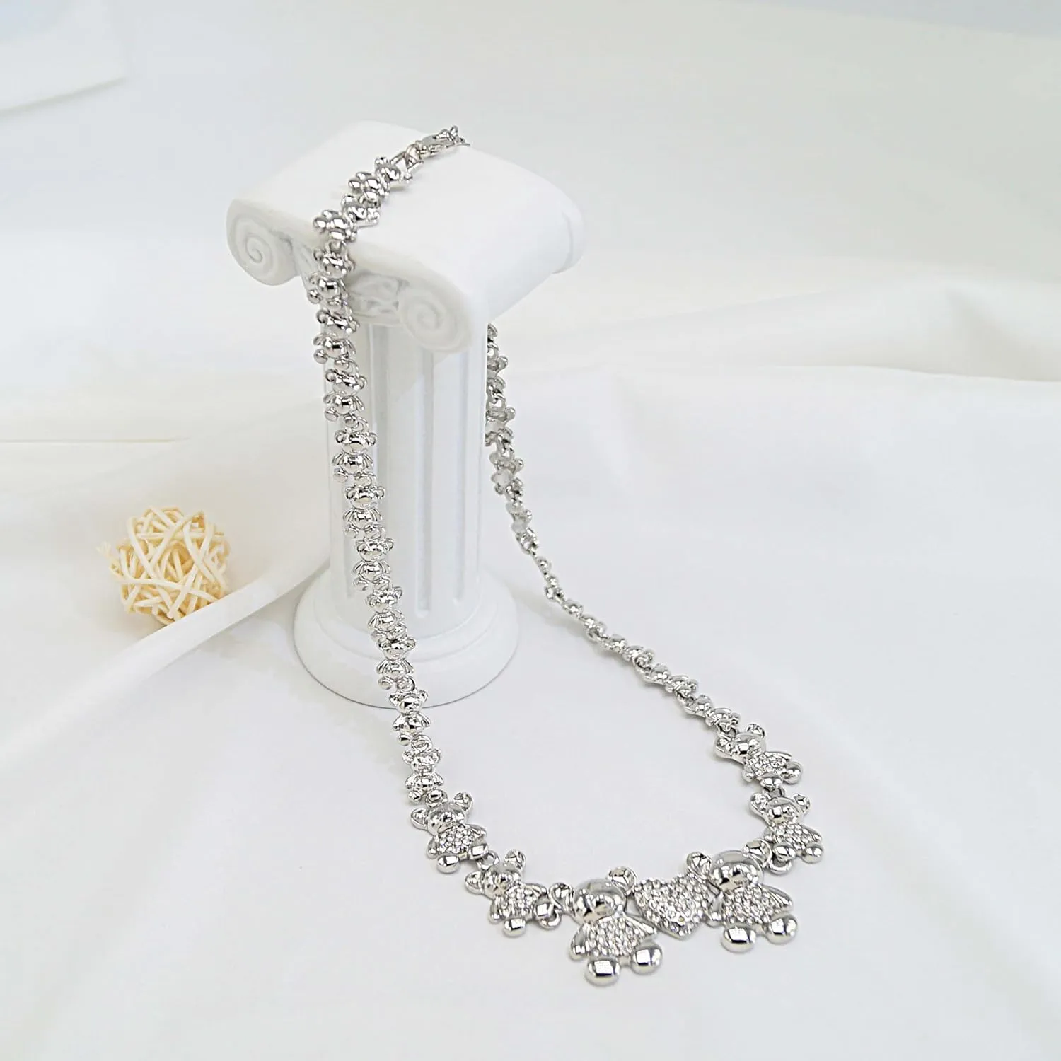 Women Jewelry Sets Gold Jewelry XOXO Fashion Bear Necklace Love Bear Earrings Bear and Heart Bracelet Jewelry Gifts Elegant Bridal Accessories Women Party Gifts Shiny Jewelry