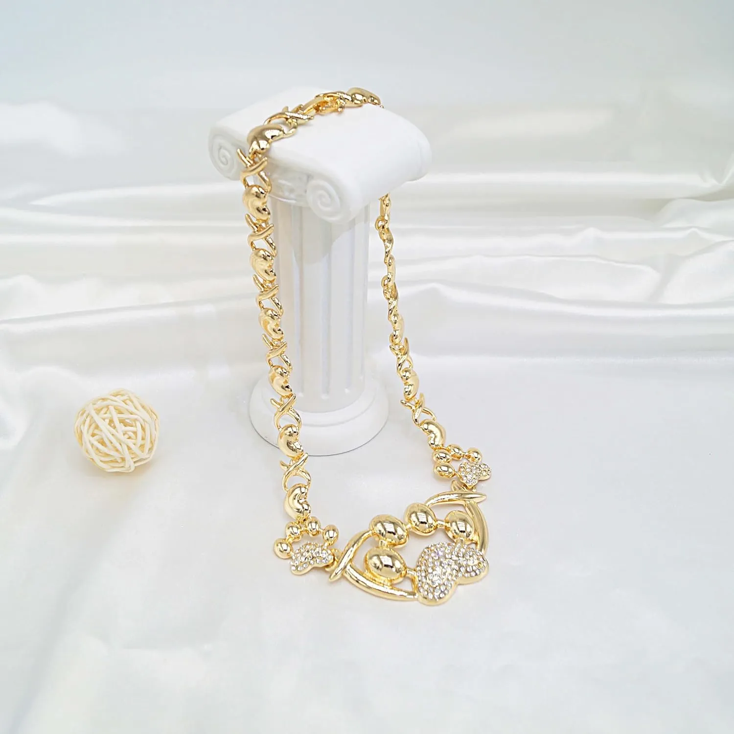 Women Jewelry Sets Gold Jewelry XOXO Fashion Bear Necklace Love Bear Earrings Bear and Heart Bracelet Jewelry Gifts Elegant Bridal Accessories Women Party Gifts Shiny Jewelry