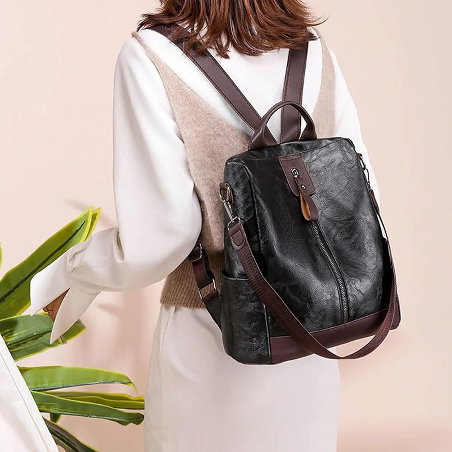 Women's large-capacity school bag ladies travel gear laptop backpacks (Black)